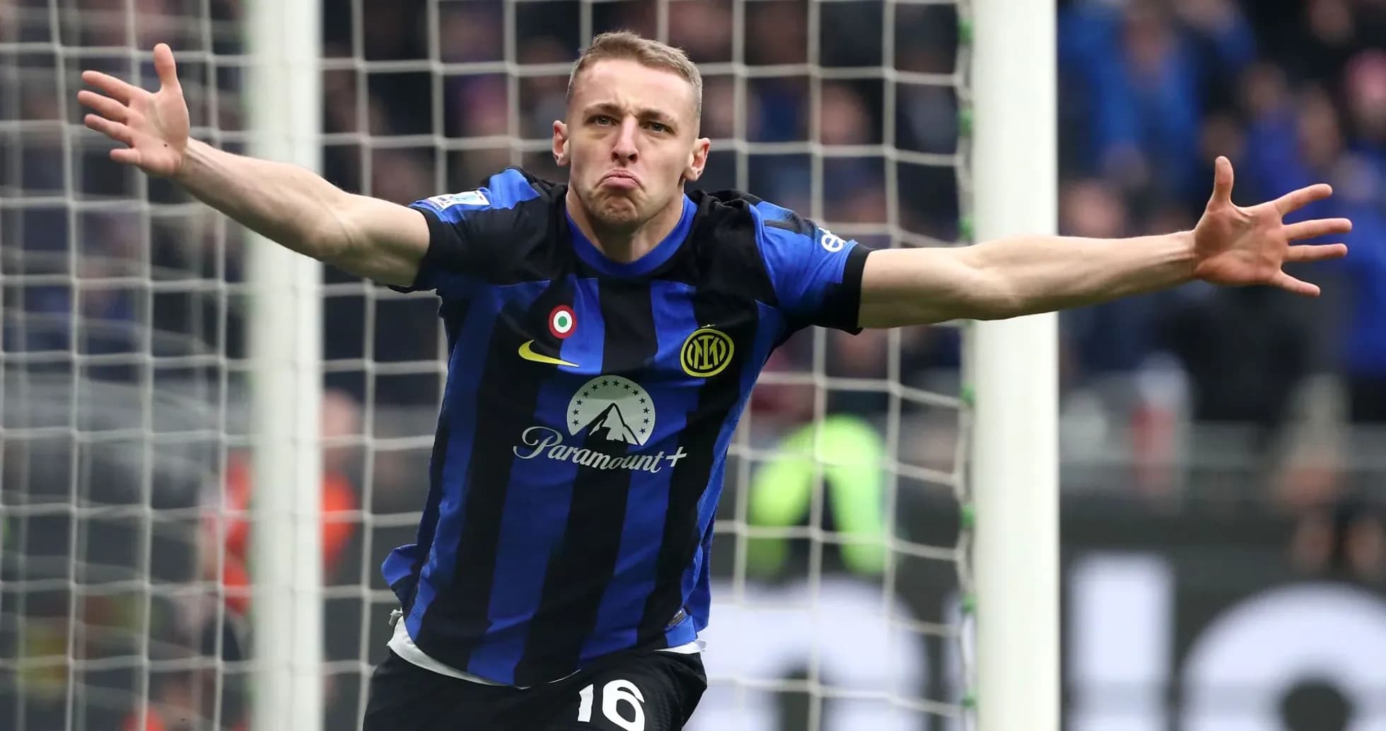 Joueur d'Inter Milan célébrant un but marqué