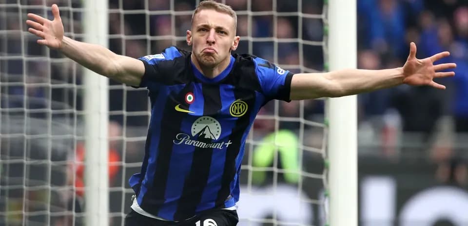 Joueur d'Inter Milan célébrant un but marqué