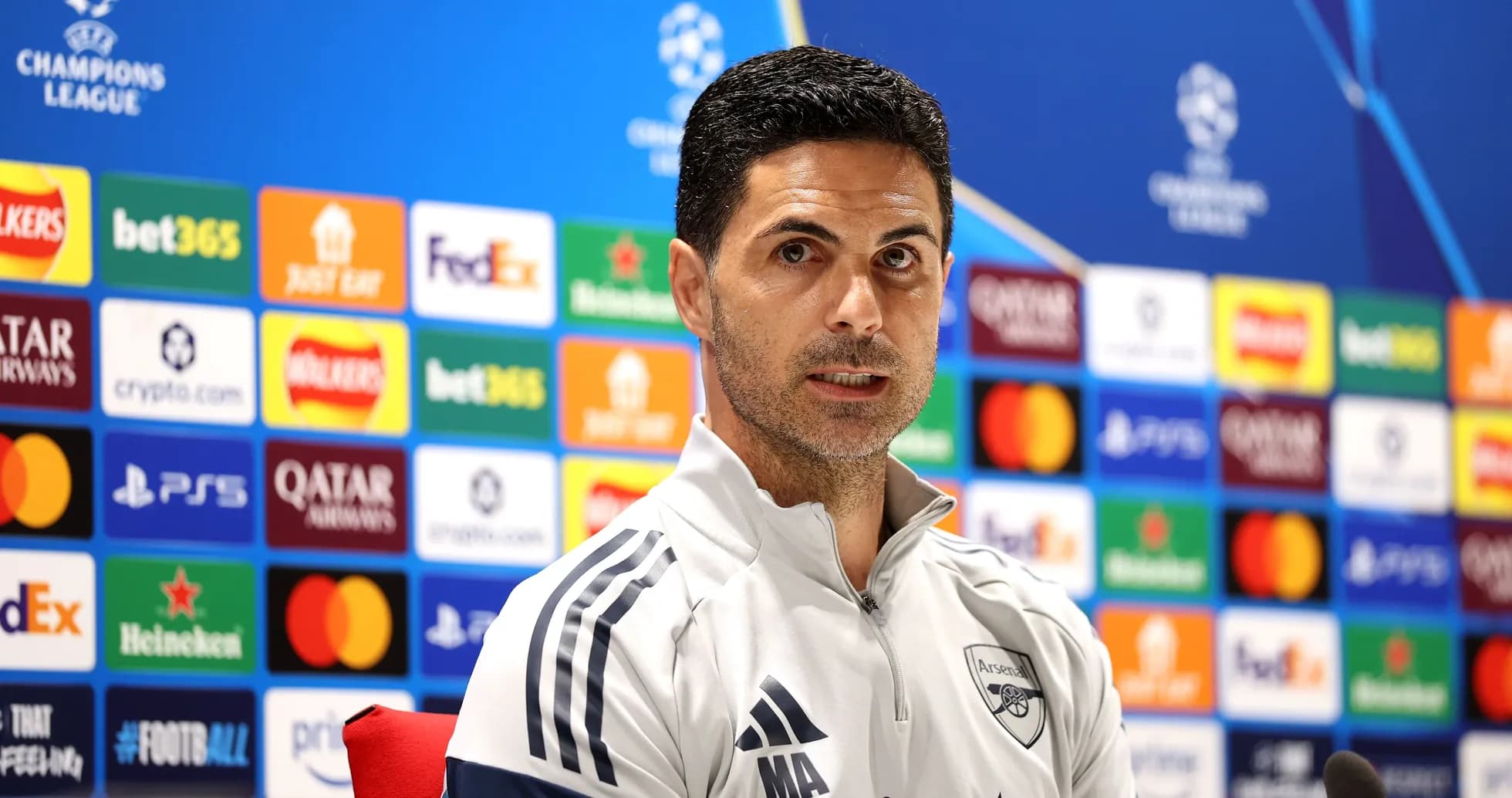 Entraîneur d'Arsenal lors de la conférence de presse