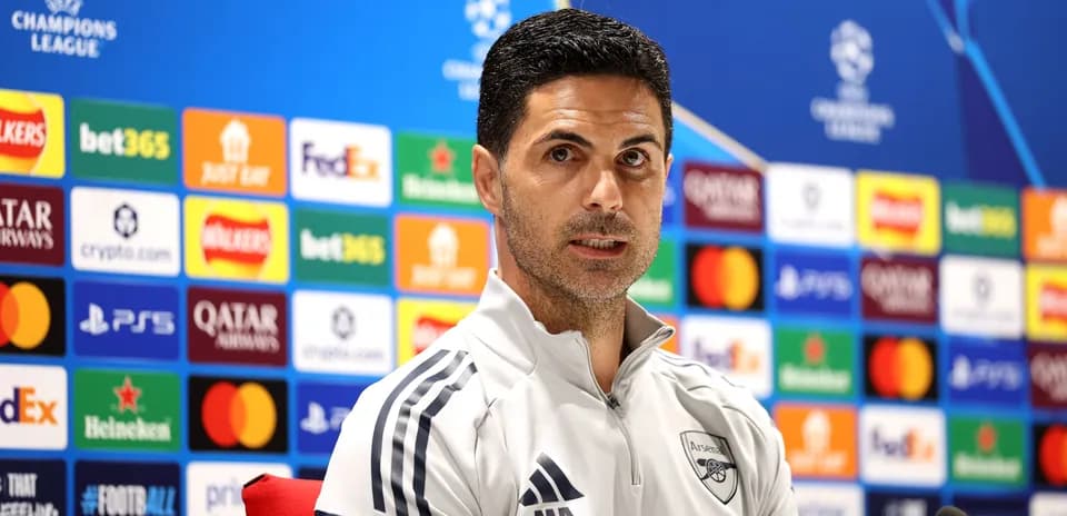 Entraîneur d'Arsenal lors de la conférence de presse