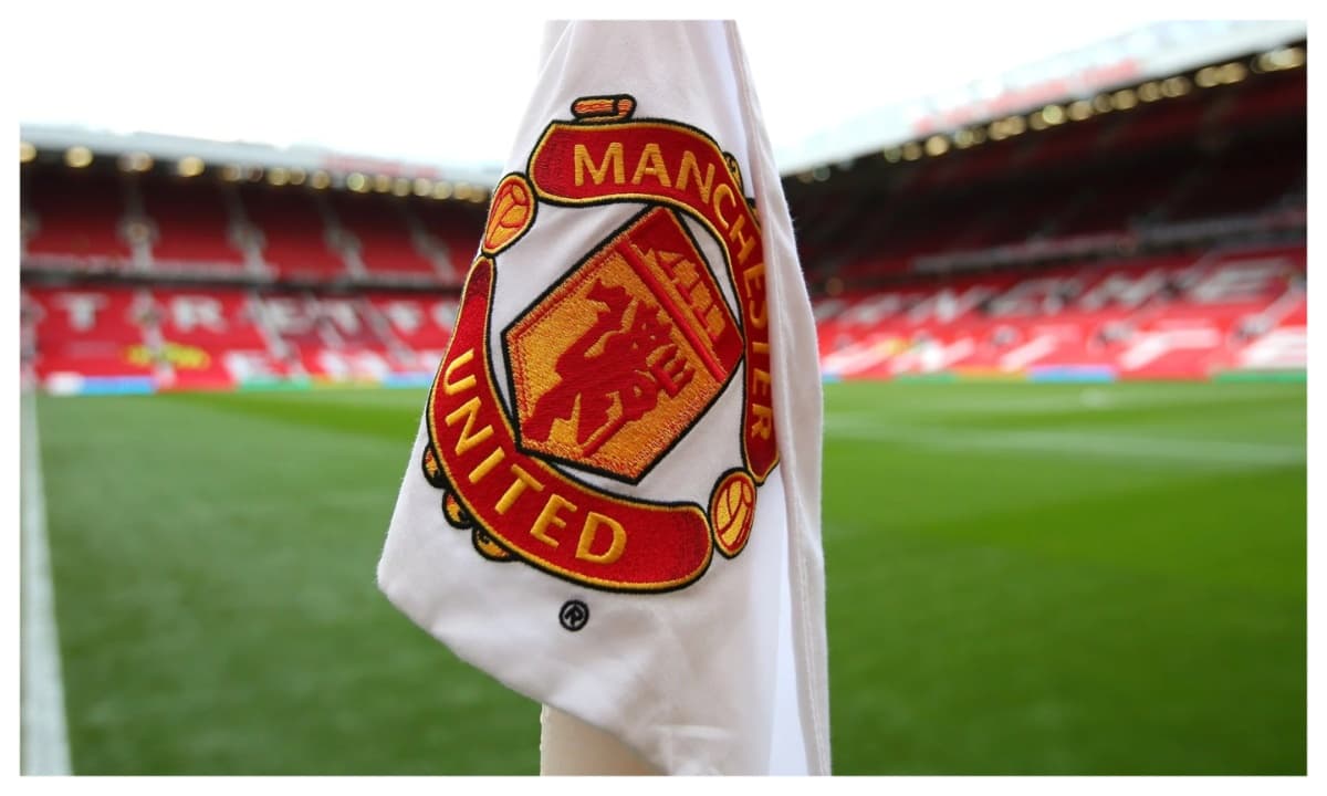 Drapeau de coin avec le logo de Manchester United