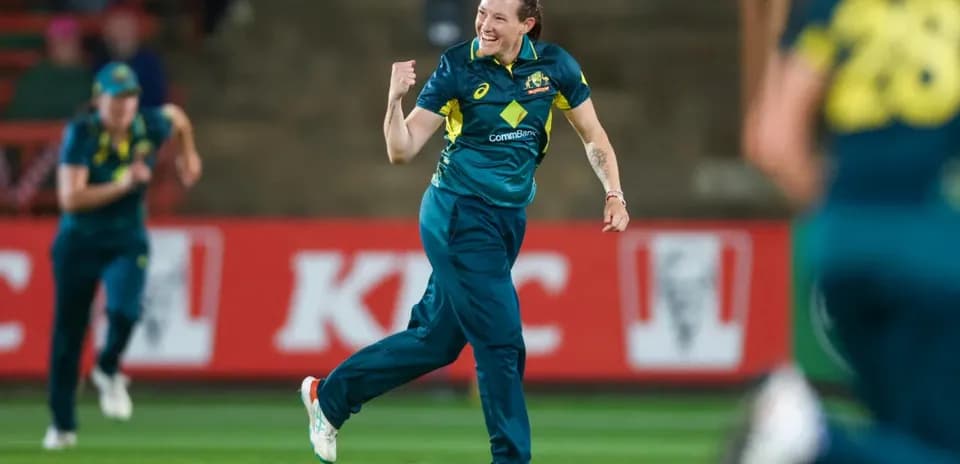 Joueuse australienne célébrant un wicket lors du match