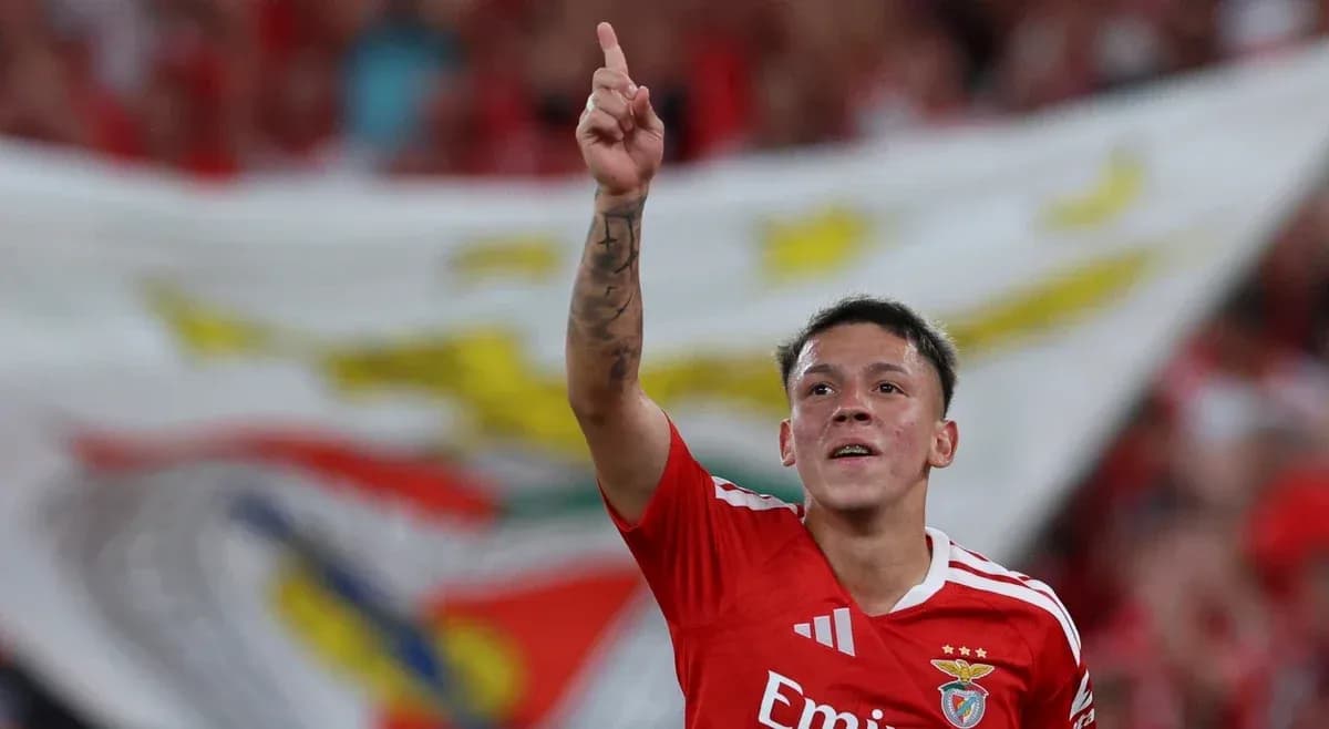 Joueur de Benfica célébrant un but