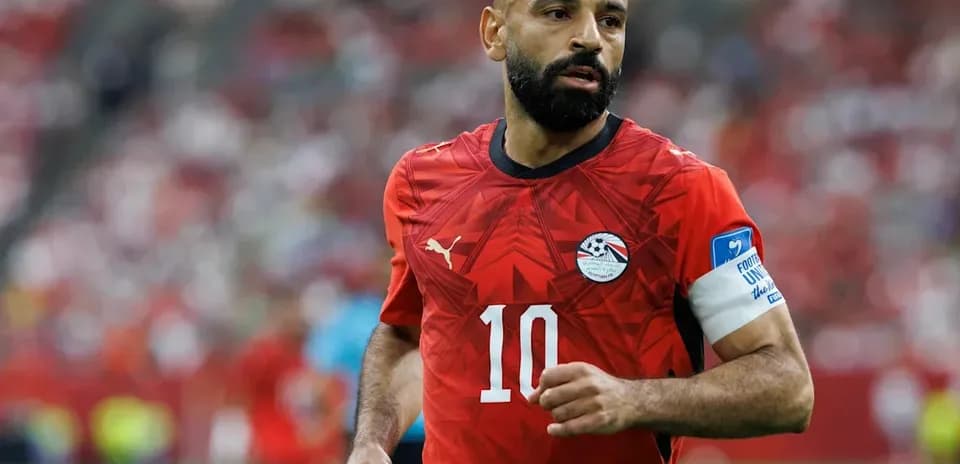 Joueur égyptien portant le maillot numéro 10