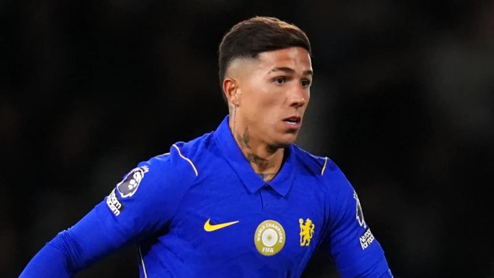 Joueur de Chelsea en action sur le terrain