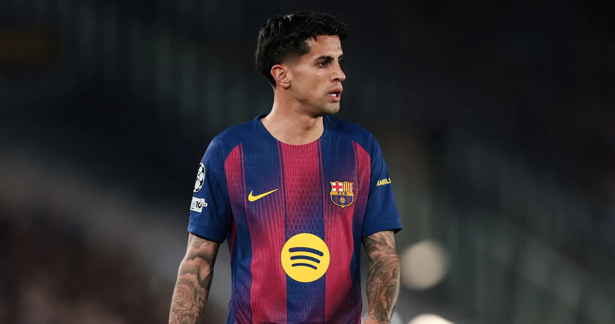 Joueur de Barcelone sur le terrain pendant un match