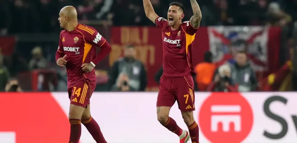 Joueurs de l'AS Roma célébrant un but marqué