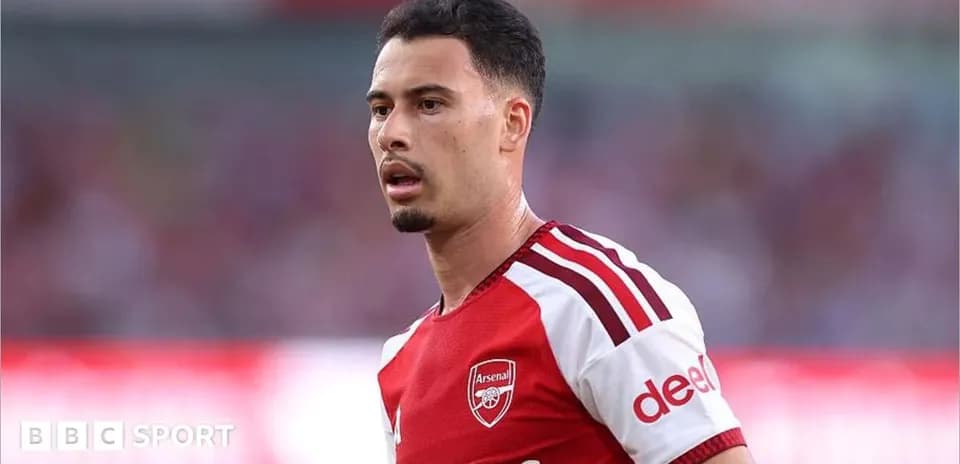 Joueur d'Arsenal sur le terrain pendant un match