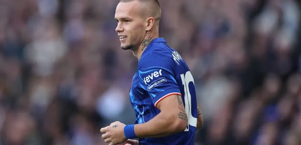Joueur portant le numéro 10 lors d'un match