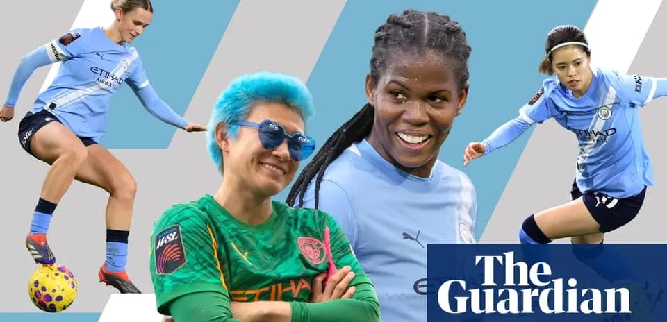 Joueuses de Manchester City en action sur fond graphique