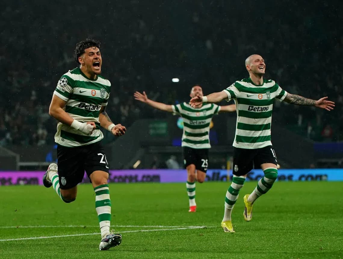 Joueurs de Sporting CP célébrant un but