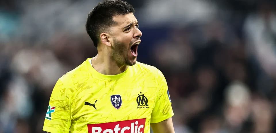 Gardien de but de l'OM exprimant son enthousiasme