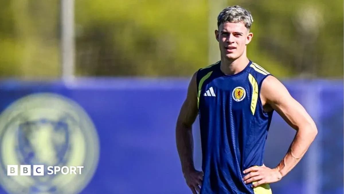 Joueur en entraînement avec maillot écossais