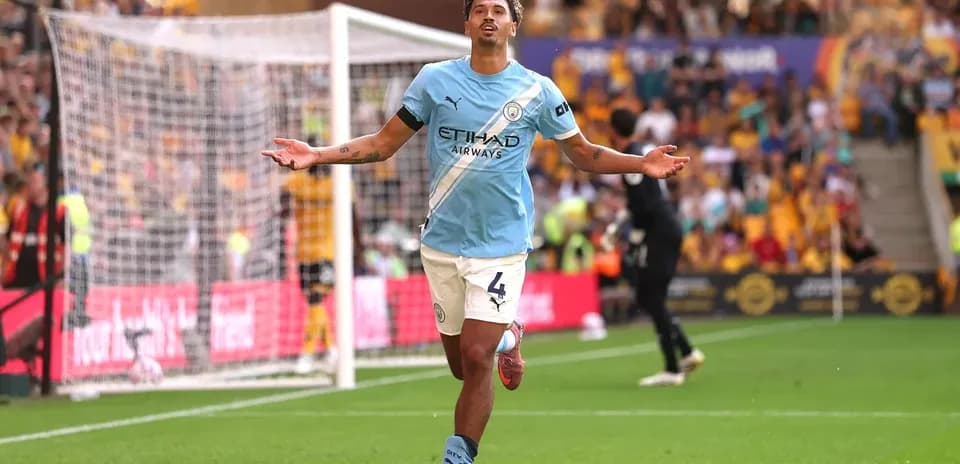 Joueur de Manchester City célébrant un but