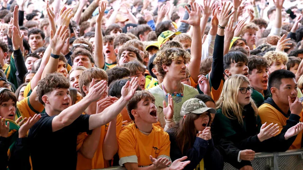 Public en liesse lors d'un événement sportif