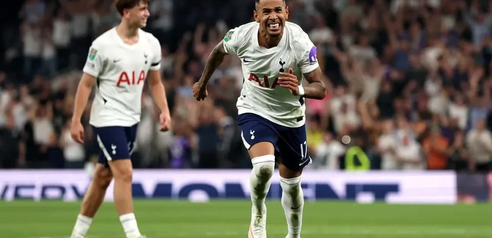 Joueur de Tottenham célébrant un but au stade