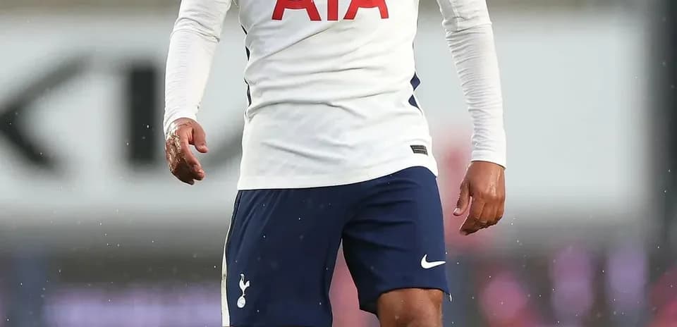 Joueur de Tottenham en action sur le terrain