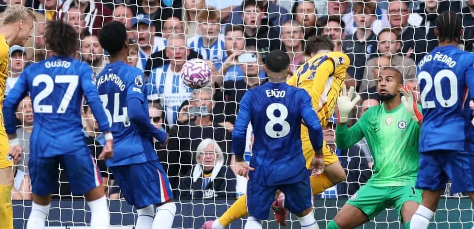 Action dans le but entre Brighton et Chelsea