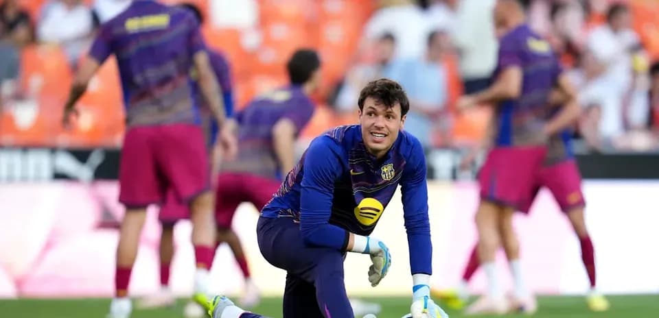 Gardien de but s'échauffant avant le match