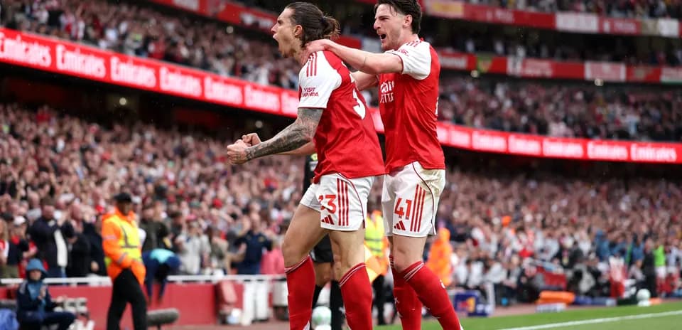 Joueurs d'Arsenal célébrant un but au stade Emirates