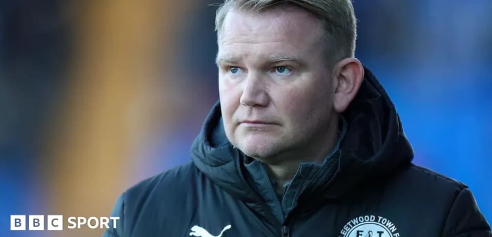 Entraîneur de Fleetwood Town FC sur le terrain