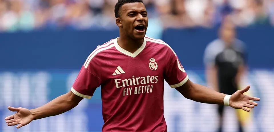 Joueur du Real Madrid en action sur le terrain