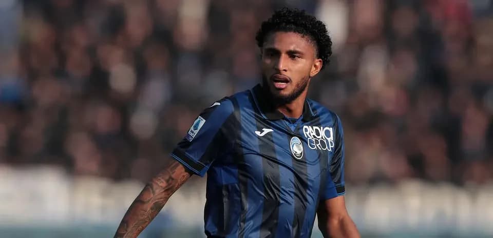 Joueur d'Atalanta en action sur le terrain