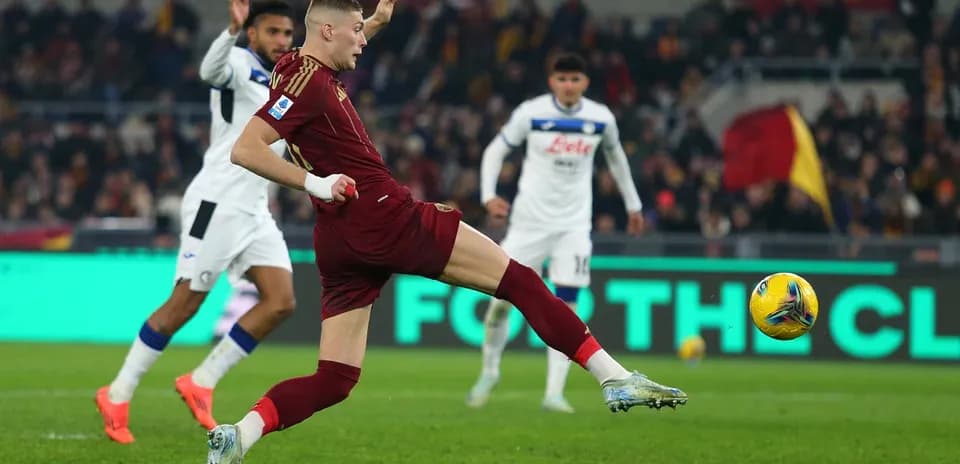Un joueur de l'AS Roma en action contre Atalanta
