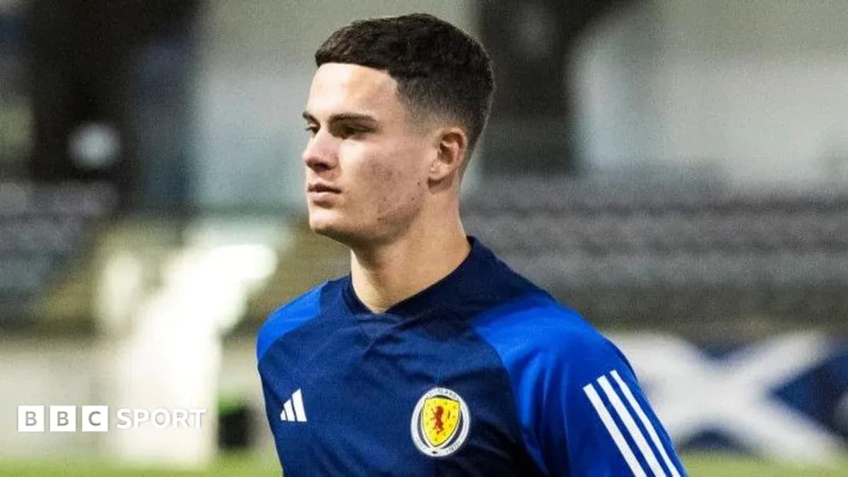 Joueur en tenue d'entraînement de l'équipe écossaise