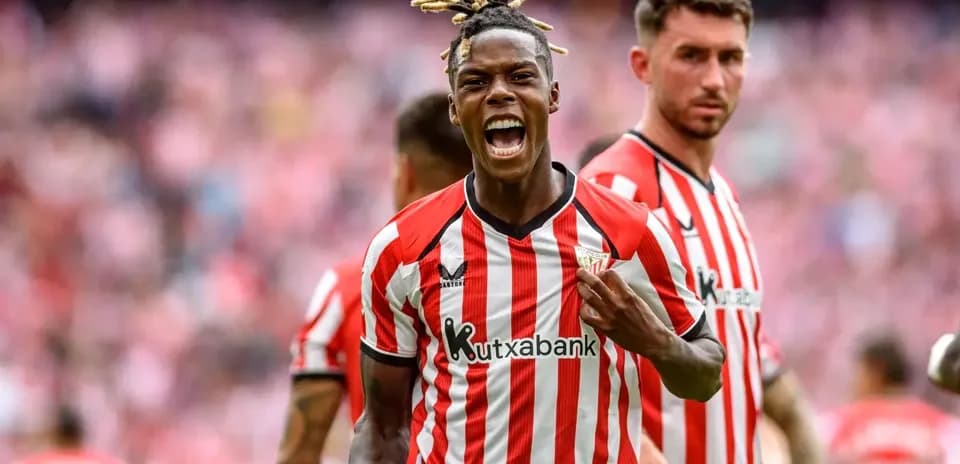 Joueur de l'Athletic Club célébrant un but