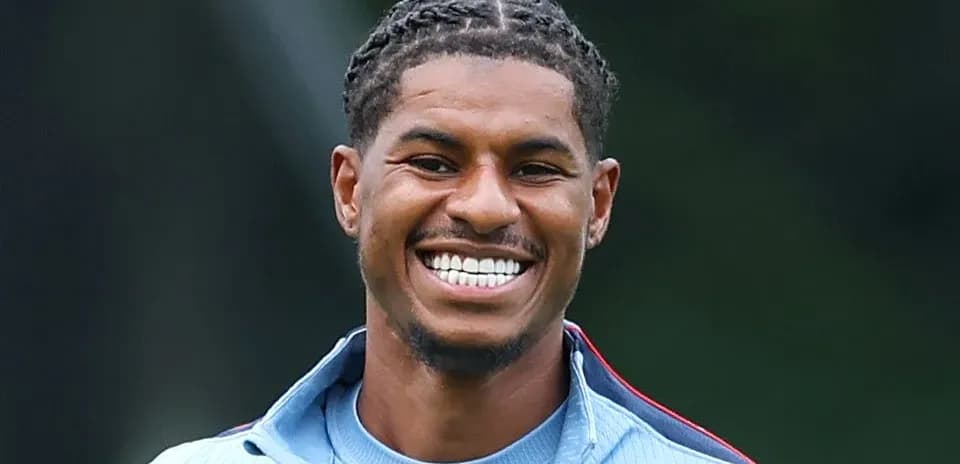 Joueur souriant pendant une séance d'entraînement