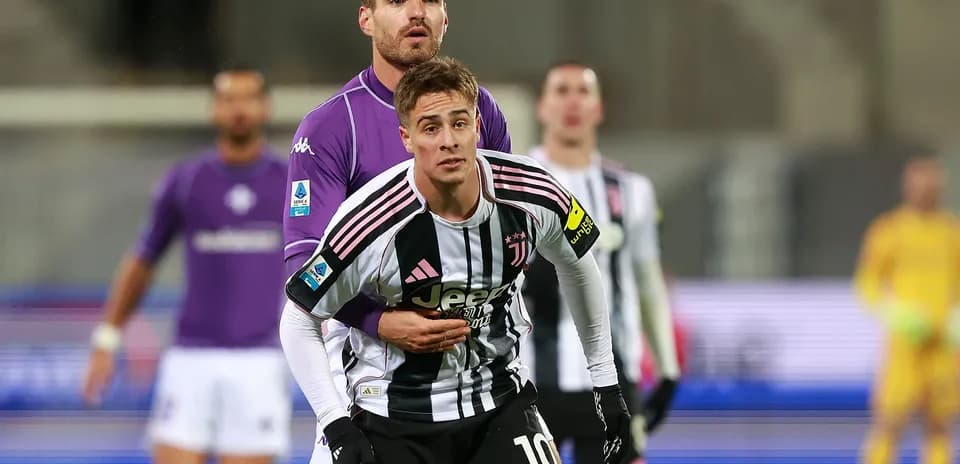 Joueurs de la Juventus et de la Fiorentina en action