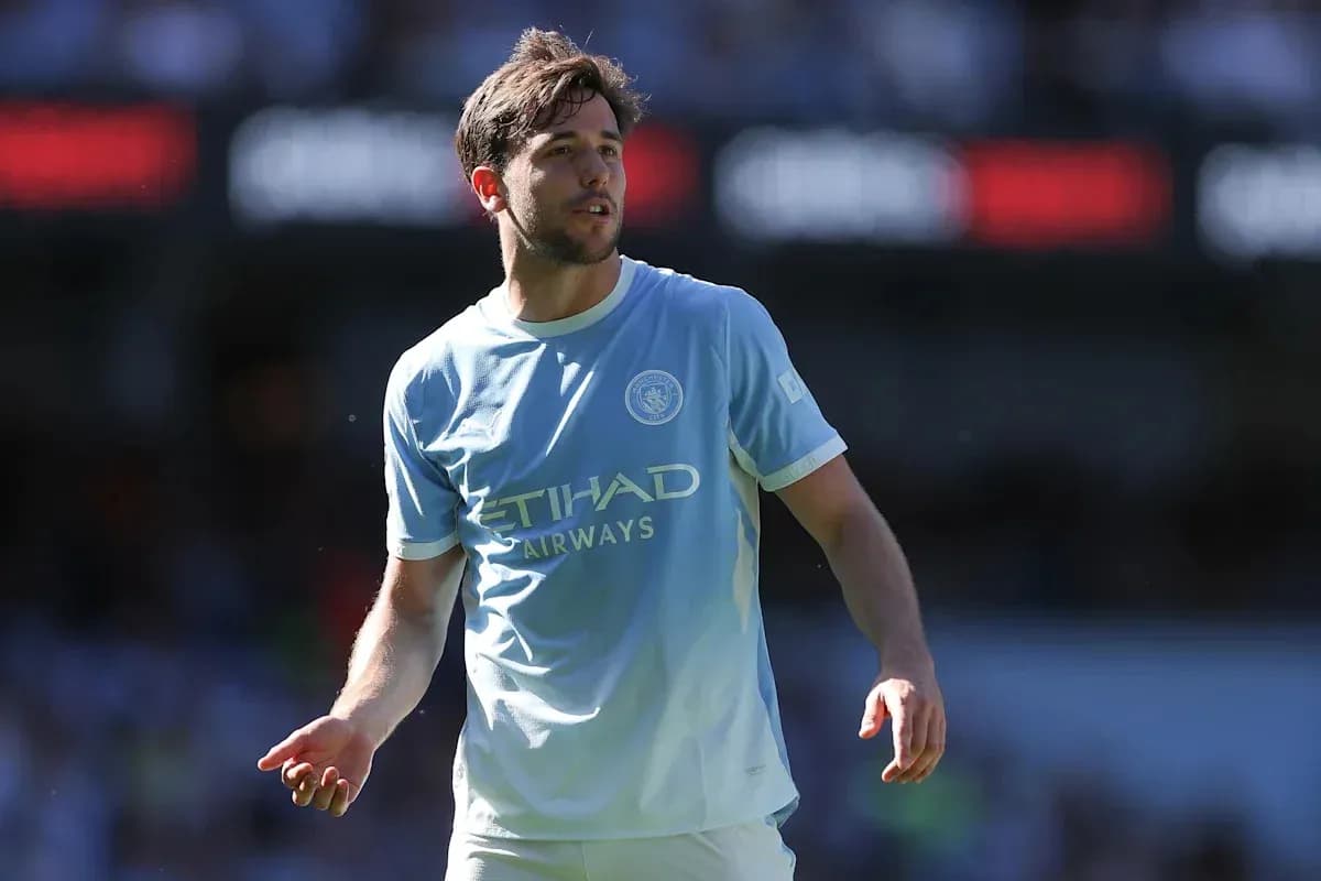 Joueur de Manchester City sur le terrain de jeu