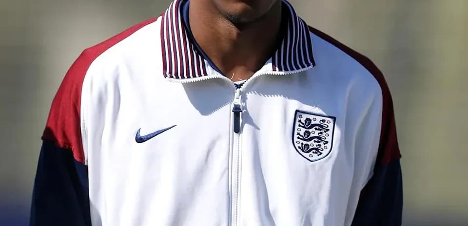 Joueur en tenue d'entraînement de l'équipe d'Angleterre