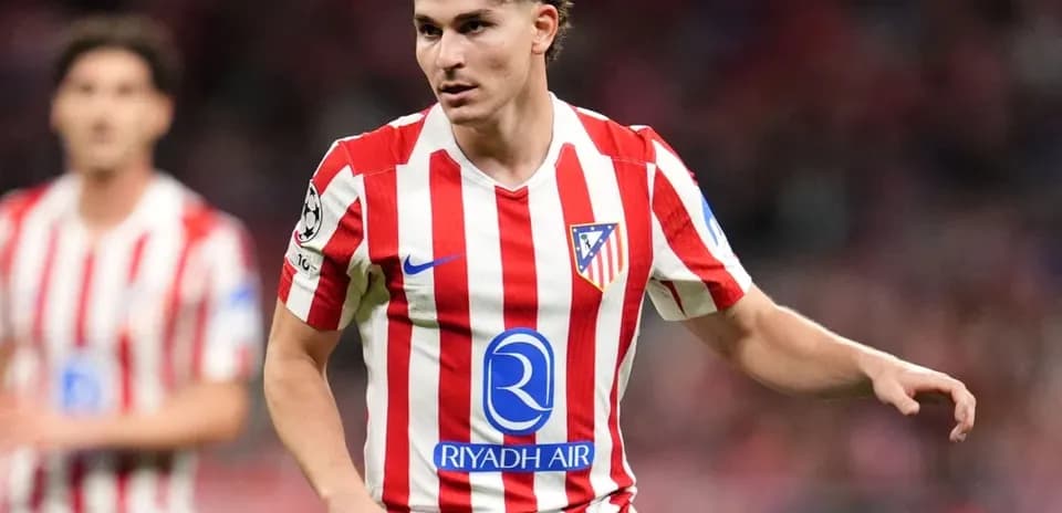 Joueur d'Atlético Madrid en action sur le terrain