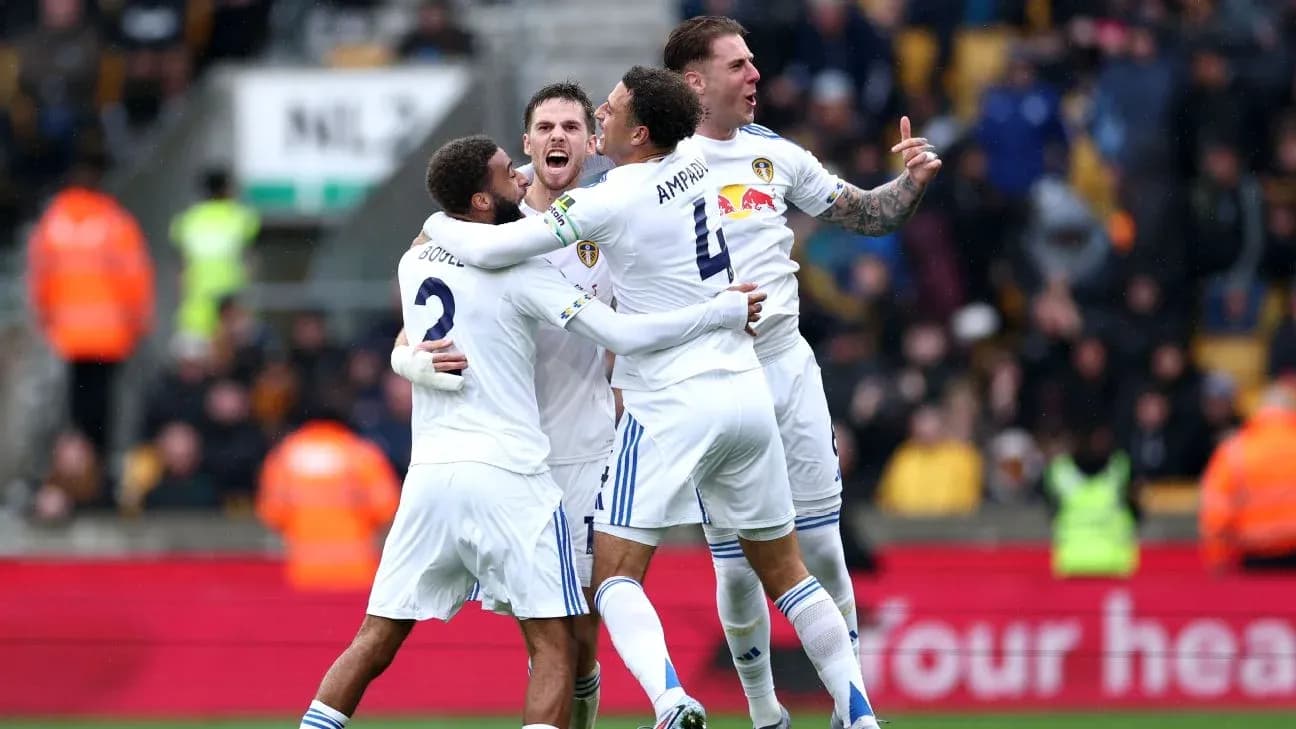 Joueurs de Leeds célébrant un but