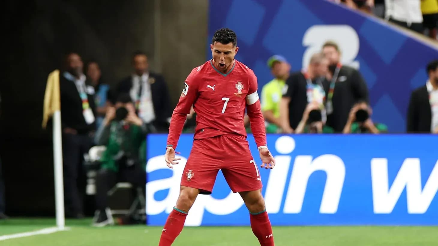 Cristiano Ronaldo célébrant un but avec le Portugal