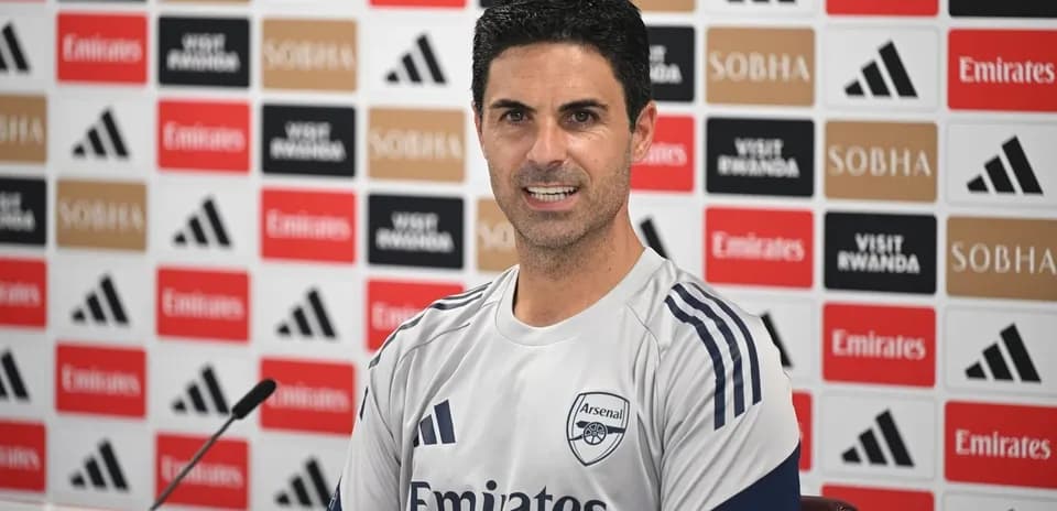 Entraîneur d'Arsenal lors d'une conférence de presse