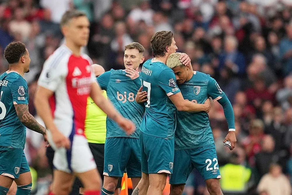 Joueurs de Bournemouth célébrant un but
