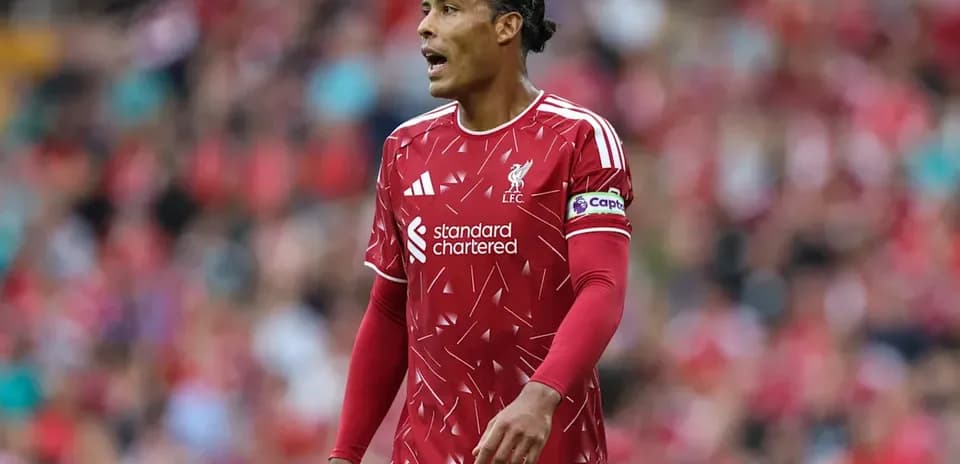 Joueur de Liverpool en action sur le terrain