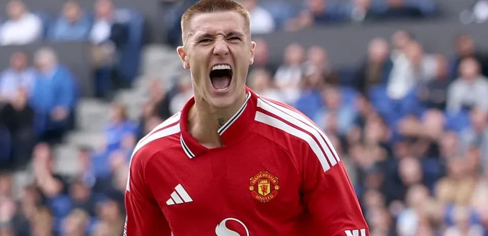 Joueur de Manchester United célébrant un but