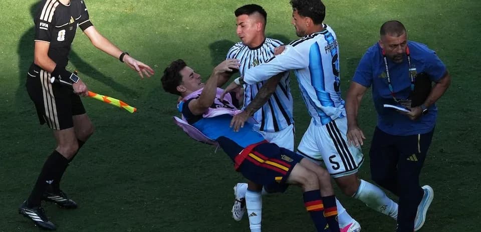 Joueurs espagnols et argentins en conflit