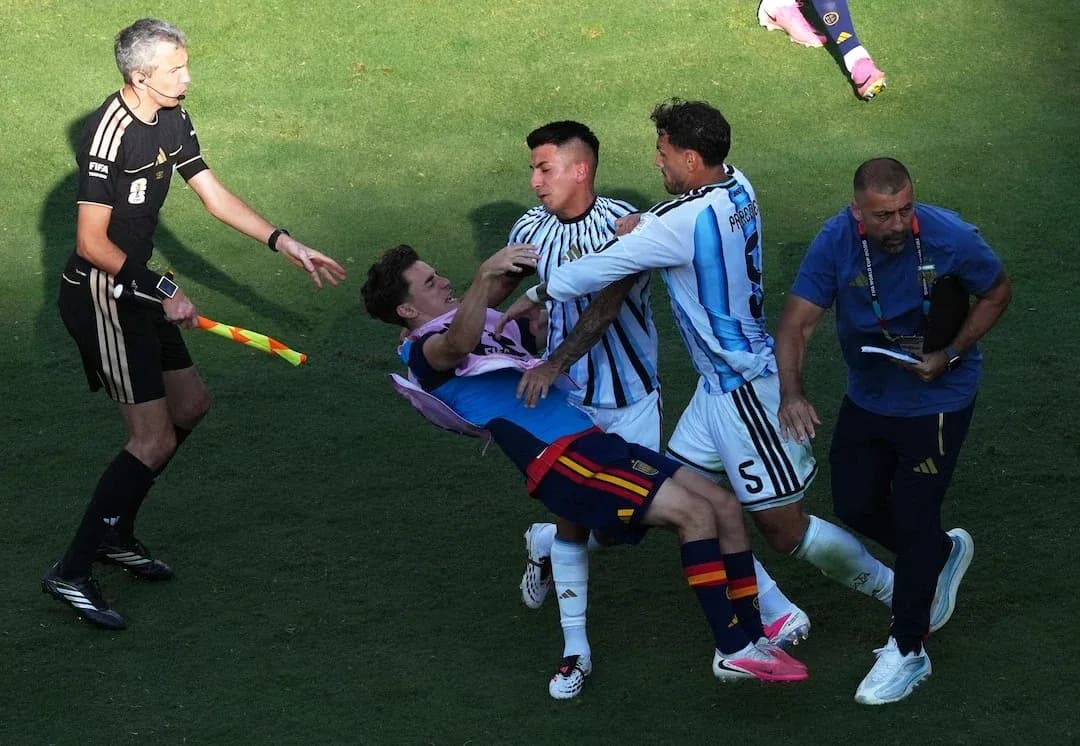 Joueurs espagnols et argentins en conflit
