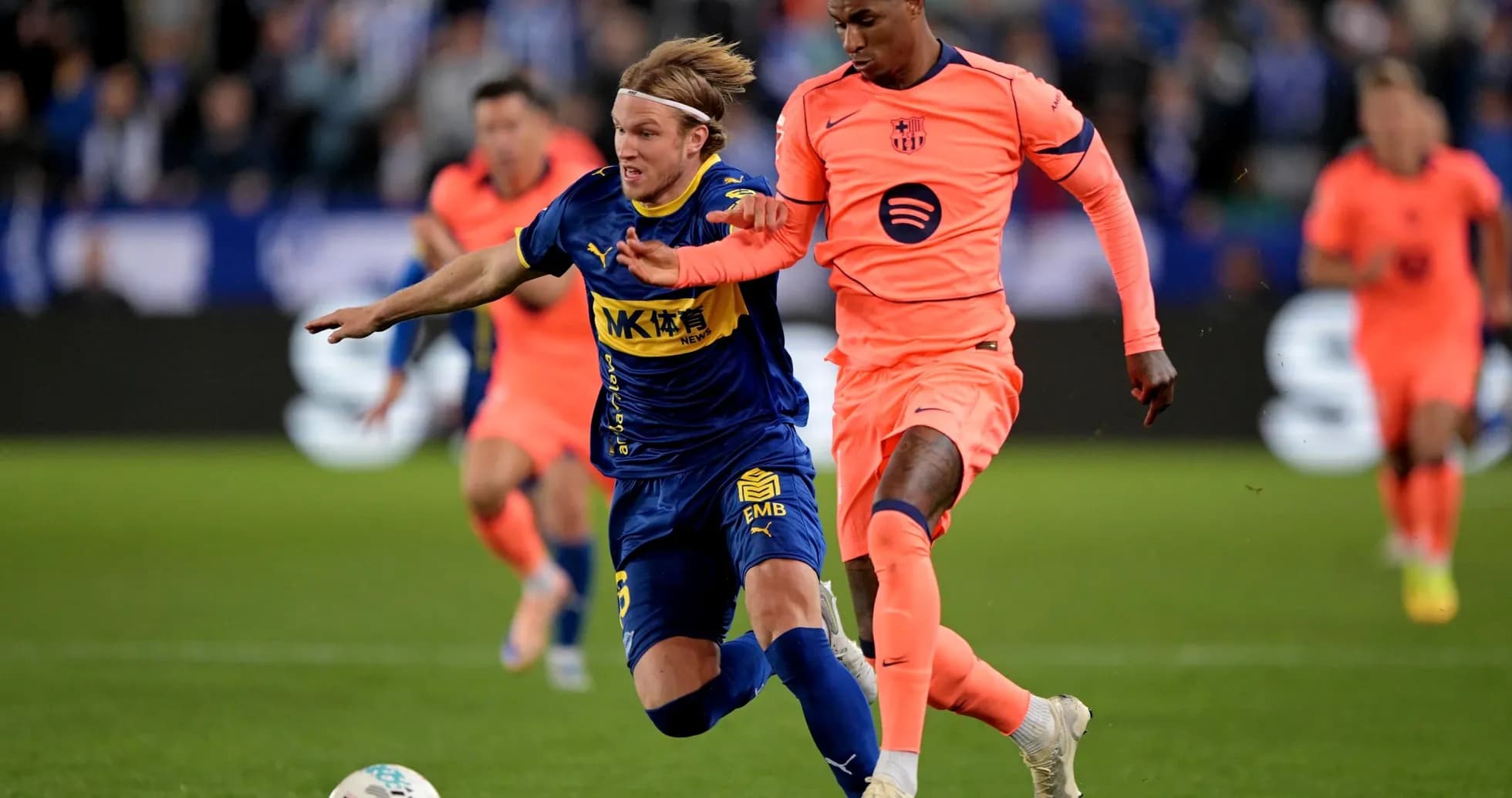 Deux joueurs en compétition pendant le match