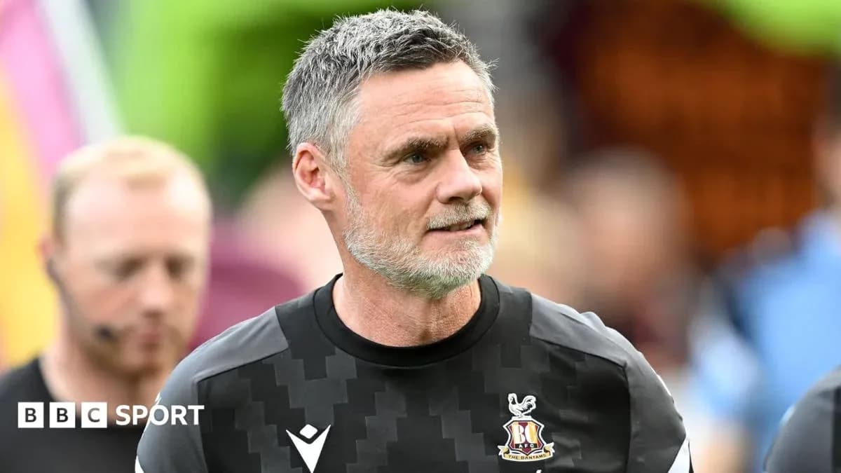 Entraîneur de Bradford City lors d'un match Entraîneur de Bradford City lors d'un match