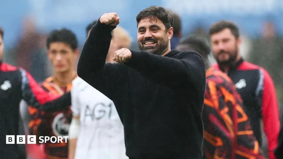 Entraîneur célébrant avec les joueurs en arrière-plan