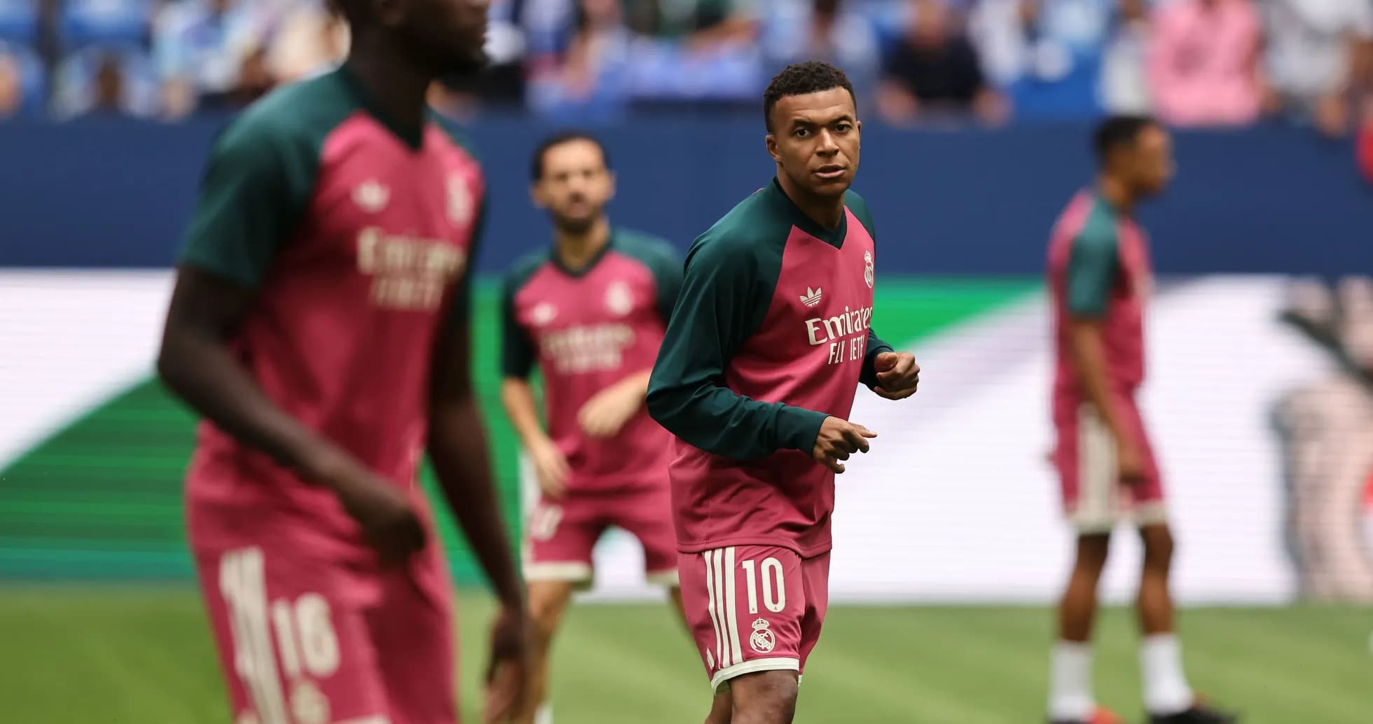 Joueurs du Real Madrid s'échauffant avant le match