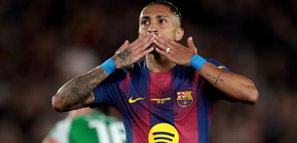 Un joueur de Barcelone célèbre un but