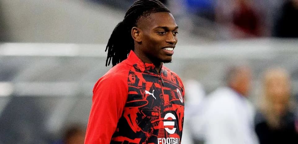 Joueur en tenue d'entraînement avant le match