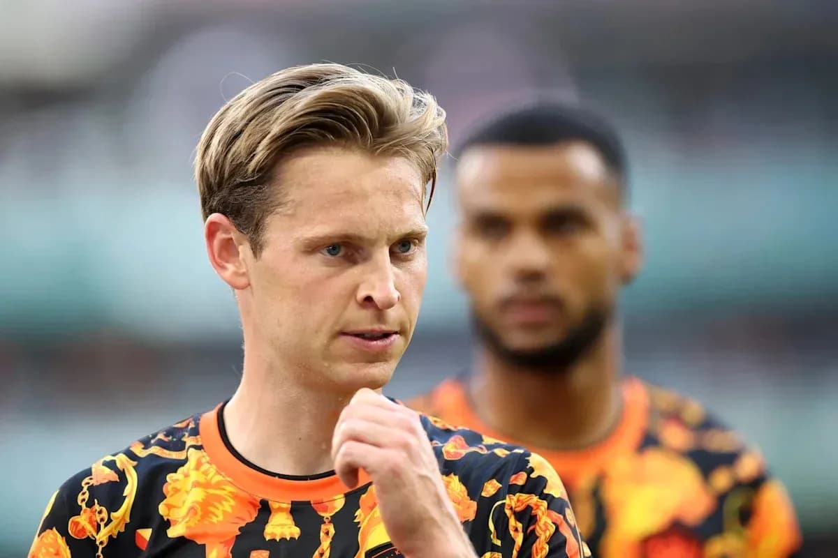 Joueur en maillot coloré avant un match